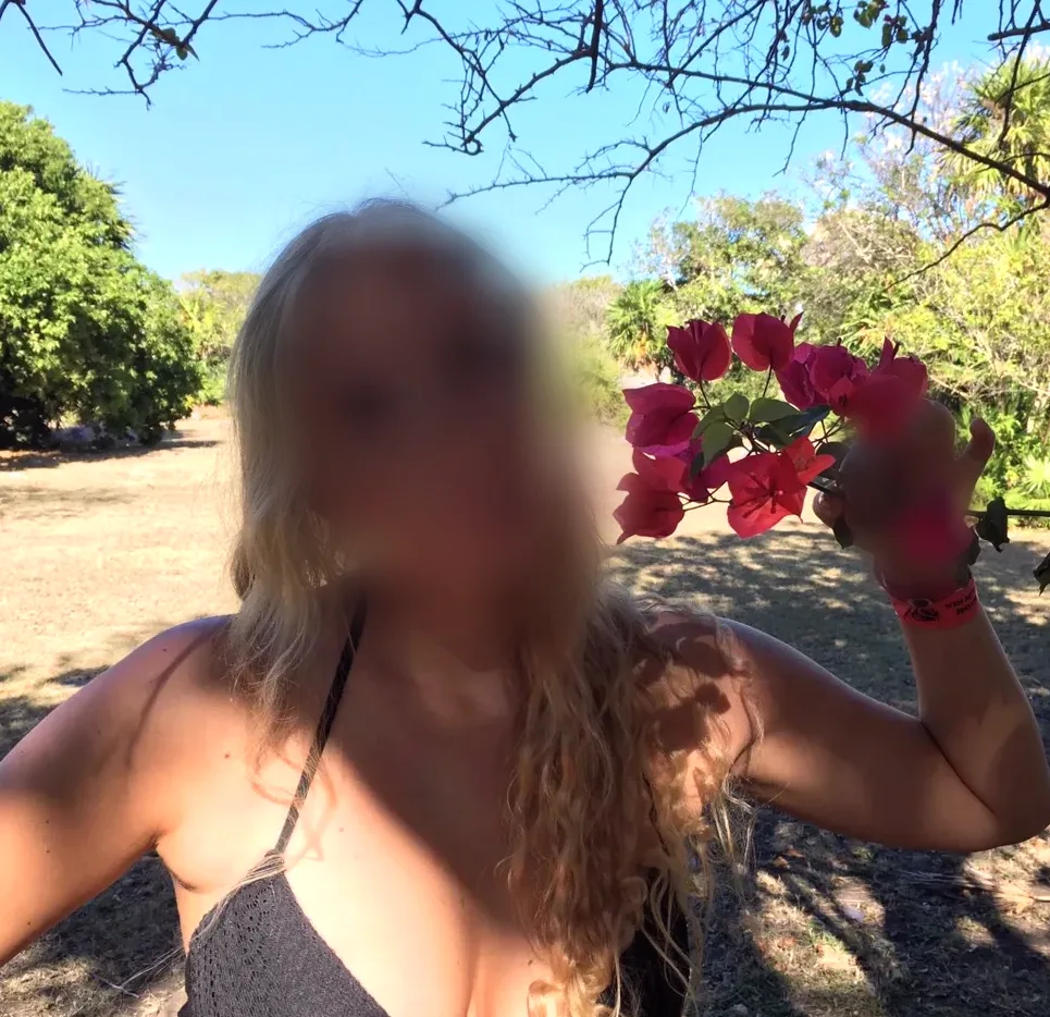 Ingrid, 31