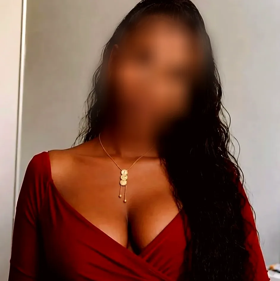 Marlene, 23