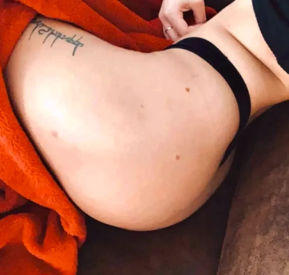 Simone, 30
